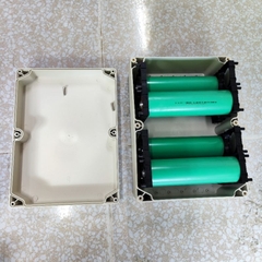 Hộp nhựa ABS 270x200x110 chống nước, lắp được 8 cell 46160
