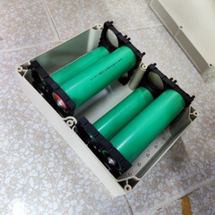Hộp nhựa ABS 270x200x110 chống nước, lắp được 8 cell 46160