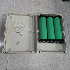 Hộp Nhựa ABS 265x185x60mm chống nước, lắp được 3 cell 46160