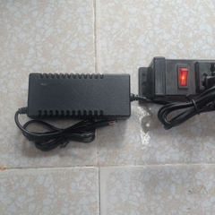 Sạc 4S 16.8V 3A có đèn báo đầy, chuyên sạc pin Li-ion