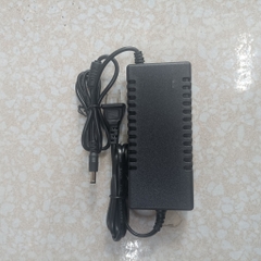 Sạc 4S 16.8V 3A có đèn báo đầy, chuyên sạc pin Li-ion