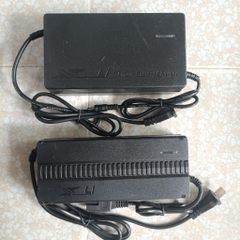 Sạc pin Li-ion hệ 13S - 54.6V 5A ( kèm jack )