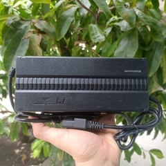 Sạc pin Li-ion hệ 13S - 54.6V 5A ( kèm jack )