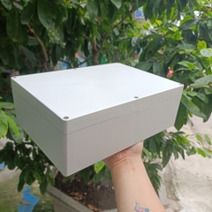Hộp Nhựa ABS 290x210x100mm (Chống Nước IP65) chứa vừa 14 cell 33140