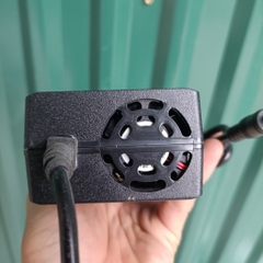 Sạc 16.8V 10A cho pin Li-on hệ 4S