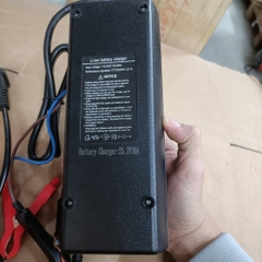 Sạc 25.2V 20A cho pin lion 6S, chân kẹp cá sấu