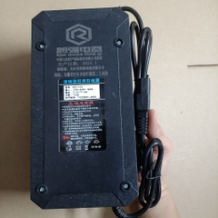 Sạc 8A - 10A dùng cho hệ 17S pin Li-on - 71.4V