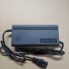 Sạc 67.2V 2A - 3A dùng cho hệ pin Li-on 16S-60V