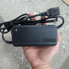 Sạc 4S 16.8V 3A, 16.8V 5A có quạt tản nhiệt và đèn báo đầy, chuyên sạc pin Li-ion