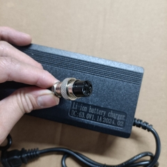 Sạc 63v Cho Xe Điện Cân Bằng Ninebot Dùng Pin 54.8v
