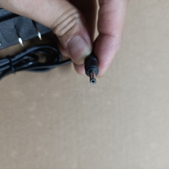 Sạc 1s 4.2v 0.5A - 1A chân kim, có đèn báo đầy, chuyên sạc pin Li-ion 3.7v