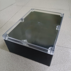 Hộp nhựa kích thước 240x175x90, lắp được 8 cell 33140