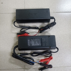 Sạc 29.4V 20A , 29.4V 30A cho pin lion 7S, chân kẹp cá sấu