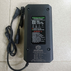 Sạc 10A  chân vuông dùng cho hệ 13s pin Lion - 16s pin sắt - 20s pin sắt