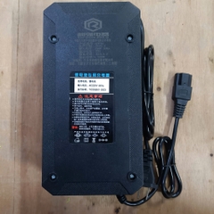 Sạc 10A  chân vuông dùng cho hệ 13s pin Lion - 16s pin sắt - 20s pin sắt