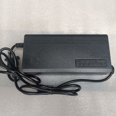 Sạc 42V chân vuông