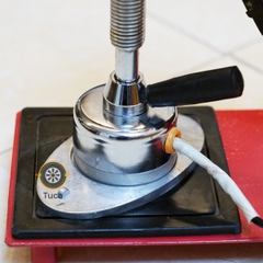 Máy vá chín lốp không săm (bằng điện)