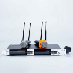 Micro M300 Sự Kiện