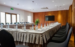 Alba Wellness Resort Huế