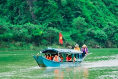 Tour khám phá Động Phong Nha - Thung lũng Hava 1 ngày