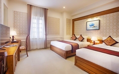 Khách sạn River Side Quảng Bình