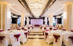 Khách sạn Mường Thanh Luxury Nhật Lệ