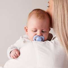 NÚM TI SILICONE CHO BÉ - B.BOX