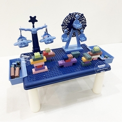 Bộ LEGO lắp ráp chủ đề khu vui chơi kèm bàn