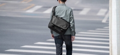 Túi Đeo Chéo Laptop TOMTOC Premium Messenger Bag Commuting and Travel Macbook 16 inch T22M1D1