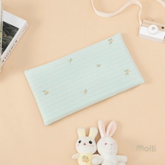 Gối cao su non cao cấp, hình thêu, thoáng khí cho bé kích thước 22x38cm