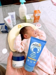 Dầu bôi ấm ngực Organic Little Innoscents của Úc, cho trẻ từ 0 tháng (Baby Vapour Balm 75ml) - Mẫu mới