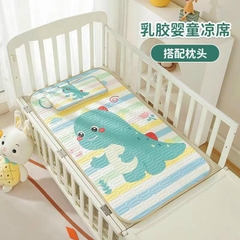 Chiếu điều hoà kèm gối GENKIKUN cho bé ngủ ngon họa tiết siêu đáng yêu