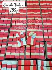 Hộp quà  kẹo sôcôla sò hiệu Vobro 180g ( đỏ) (8)