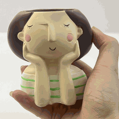 Chậu gốm cô bé mộng mơ khi đang yêu