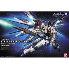 Mô hình lắp ráp PG Strike Freedom Gundam Bandai 4543112655066 4573102630568