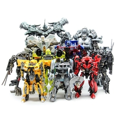 Mô hình Transformers Hasbro Ratchet Studio Series 04 Autobot Deluxe Action Figure Toy