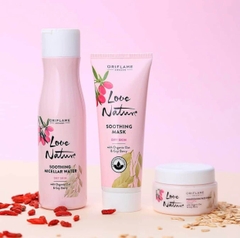 Nước rửa mặt Love Nature Soothing Micellar Water with Organic Oat & Goji Berry cho da khô đến rất khô 150ml - 46020 Oriflame