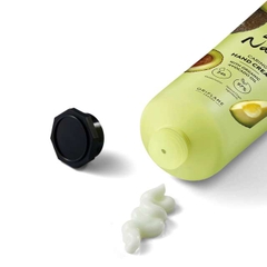 Kem dưỡng da tay  Love Nature Caring Hand Cream with Organic Avocado Oil có dầu quả Bơ hữu cơ – 75ml - 44280 Oriflame