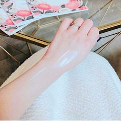 Dưỡng Thể Hatomugi The Body Milk Ban Đêm - XANH ĐẬM TRUYỀN THỐNG Chai 400ml