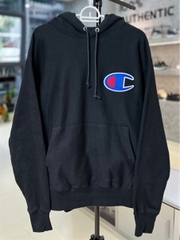 Áo Champion hoodie đen logo thêu ngực trái