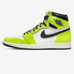 Jordan 1 Retro High OG Volt 555088 702