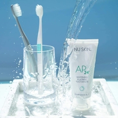Kem đánh răng trắng sáng AP24 Nuskin Whitening Fluoride Toothpaste 110g