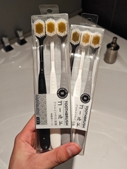 TOOTHBRUSH - SET bàn chải đánh răng 3 chiếc