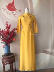Áo dài lụa queen cao cấp thêu hoa ngực thủ công màu vàng / Áo dài Trung Đồng