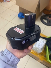 đóng lại pin 24v cho anh khách