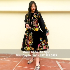 Trang phục hầu giá Cô Bé, hầu đồng Cô Bé Thượng Ngàn trong Tứ Phủ Thánh Cô