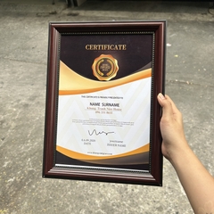 Khung Bằng Khen Nâu Hoa Văn Đơn Giản 324N