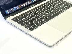 MacBook Pro 2019 Touch Bar Core i5 1.4GHz Ram 8Gb SSD 256Gb Silver 13 Inch