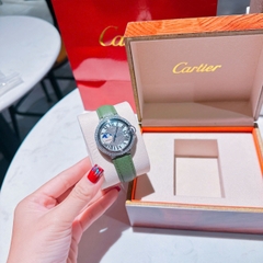 Cartier Ballon Bleu |Nữ Giới |Đính Đá |Dây Da Xanh Rêu |Máy Pin (Quartz) |Size 35mm