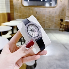 Chopard L'Heure Du Diamant |Nữ Giới |Đính Đá |Dây Da Đen |Máy Pin (Quartz) |Size 32mm